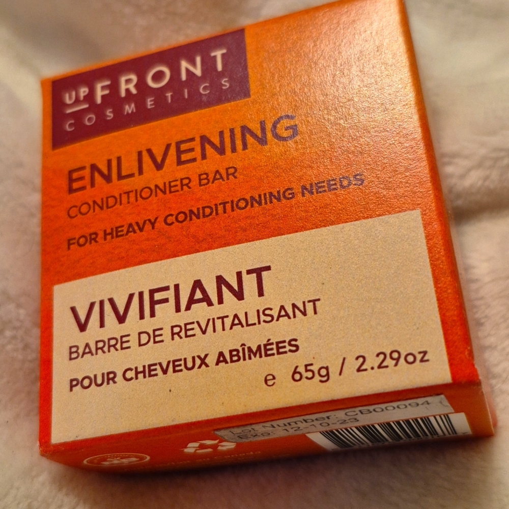 🔱NWT Upfront Cosmetics Enlivening Conditioner Bar